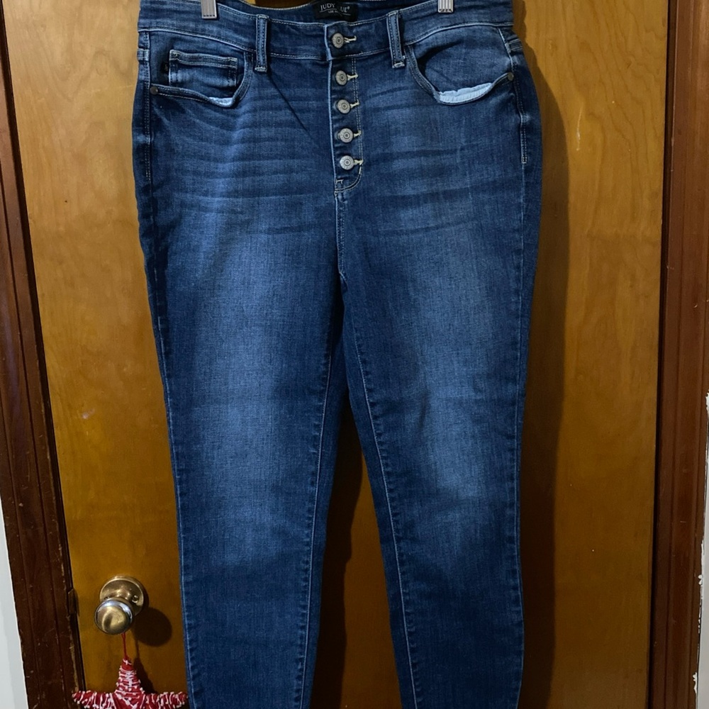Judy Blue Medium Wash Button Fly Skinny Fit Jeans 15/32 JB82319